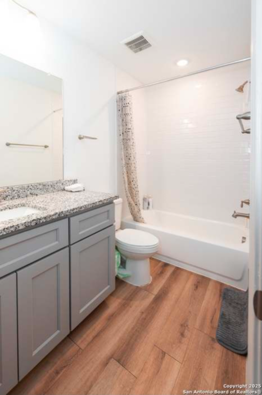 7508 Magnolia Vlg #101 - Photo 5 of 11