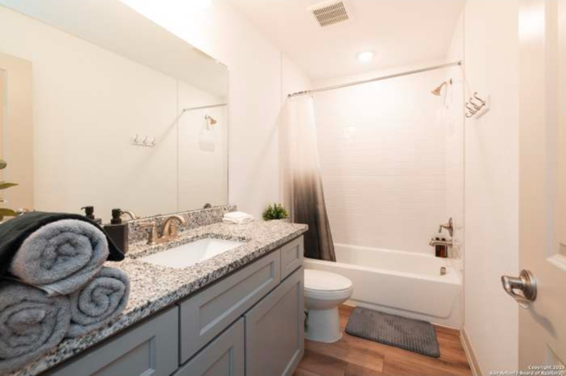 7508 Magnolia Vlg #101 - Photo 7 of 11