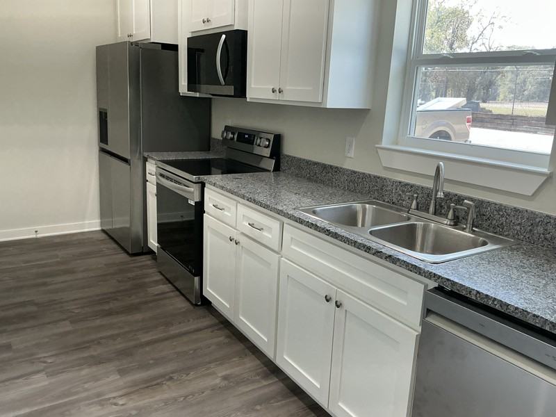 2602 Seaton St #3 - Photo 4 of 25