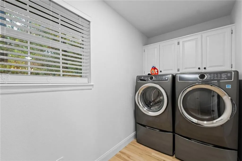 5 Dunvegan Ln - Photo 7 of 23