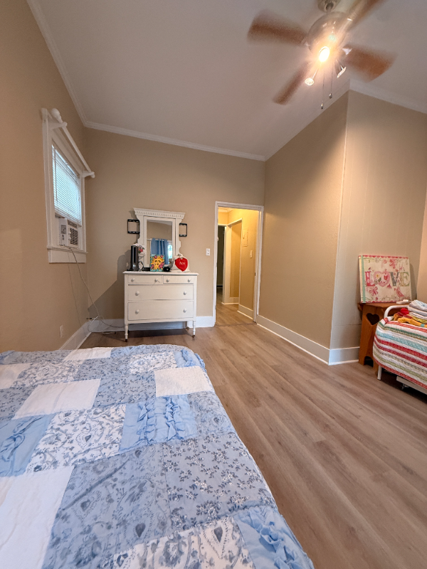 203 N Dillard St #2 - Photo 5 of 6