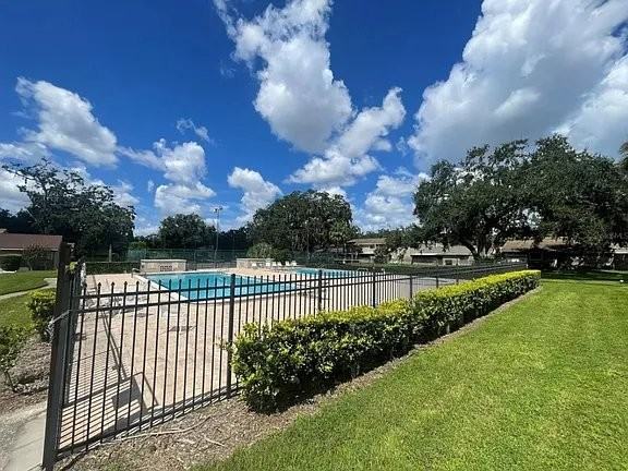 8622 Cattail Dr - Photo 2 of 20