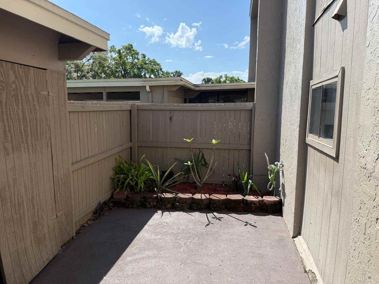 8622 Cattail Dr - Photo 4 of 20