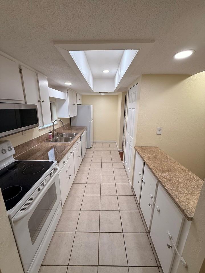 8622 Cattail Dr - Photo 6 of 20