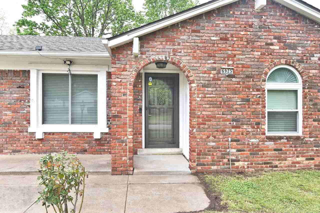 6925 E 73rd St - Photo 2 of 20