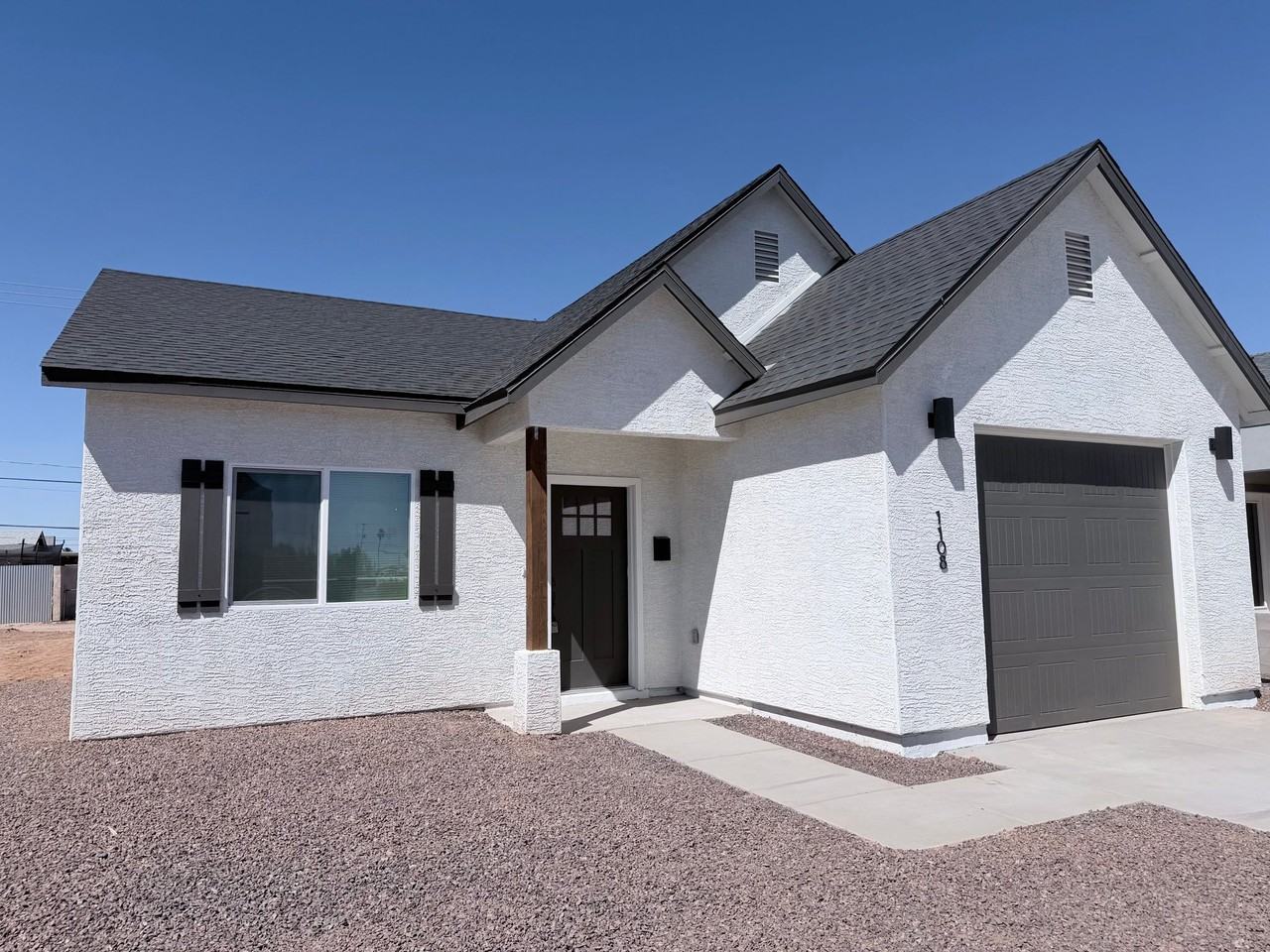 1108 E 4th St - Photo 2 of 10