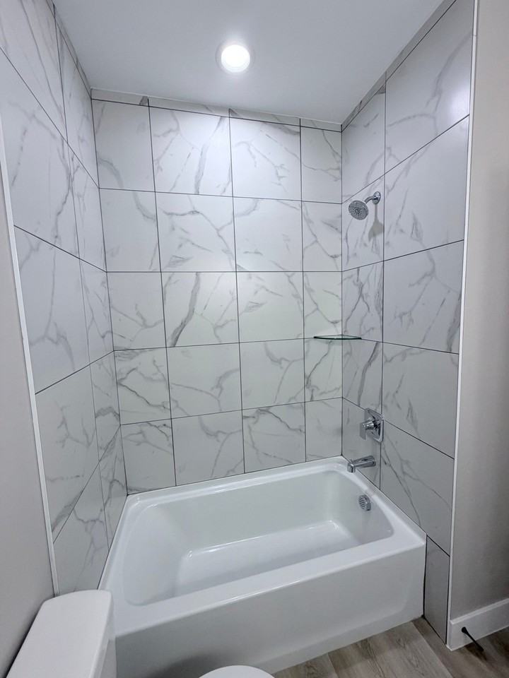 1108 E 4th St - Photo 6 of 10