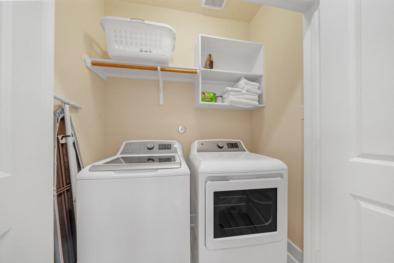 6746 Del Rio St - Photo 5 of 7