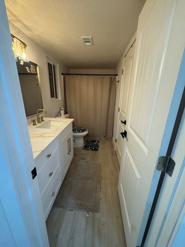 1565 Joanne St - Photo 4 of 5