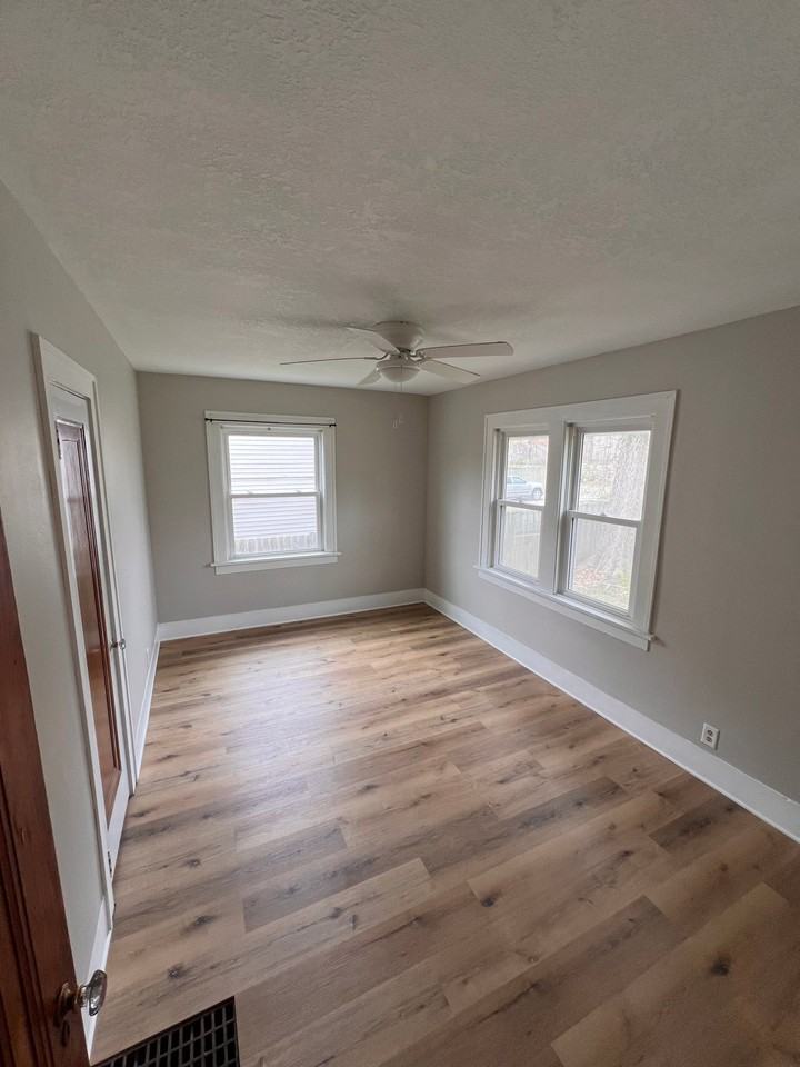 1106 Arthur Ave - Photo 5 of 8