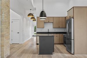 featured image of 308 Oak St #202