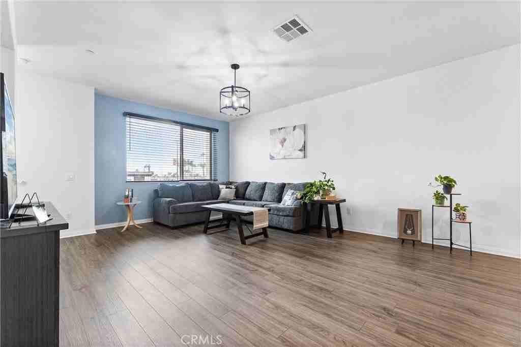 14053 Spurlock Ln #3 - Photo 4 of 20