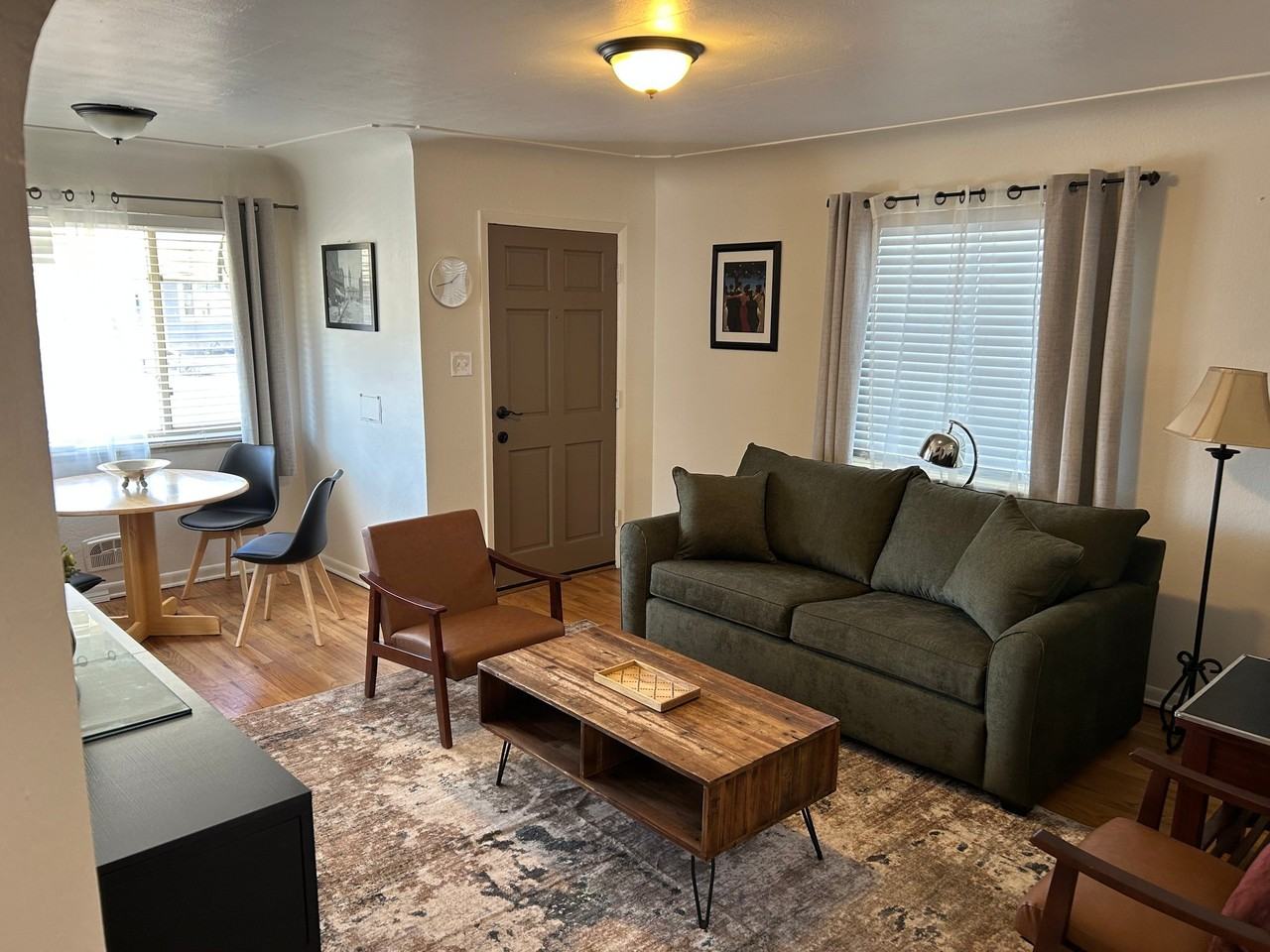 4926 Hooker St - Photo 3 of 17