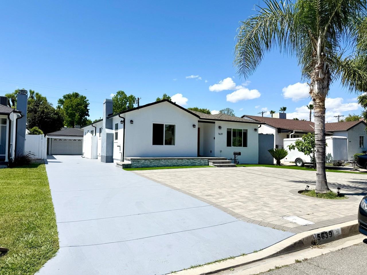 5639 Natick Ave - Photo 2 of 20