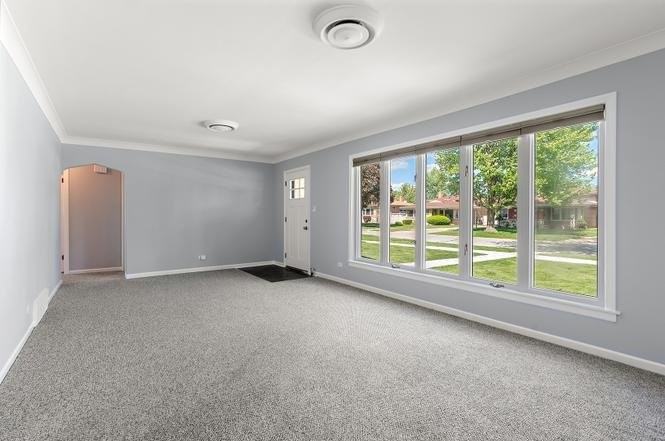 9604 S Knox Ave - Photo 2 of 14