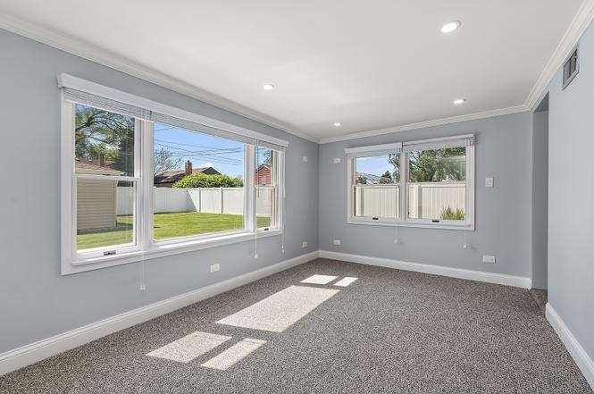 9604 S Knox Ave - Photo 7 of 14