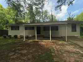 featured image of 2615 Hillside Dr