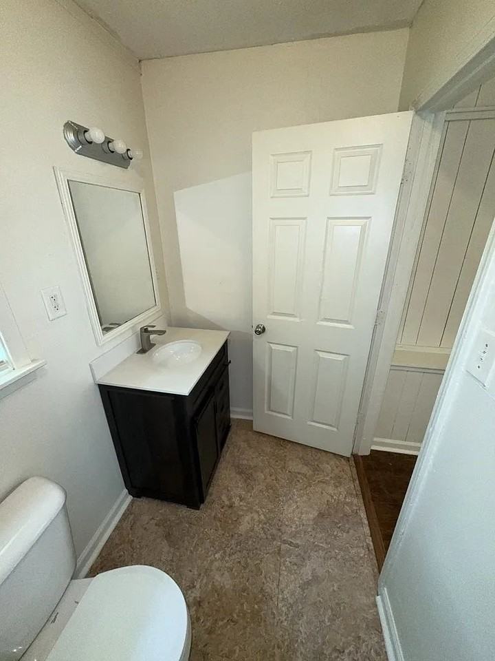 2615 Hillside Dr - Photo 7 of 11