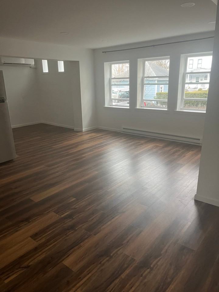 1714 Union St - Photo 3 of 10