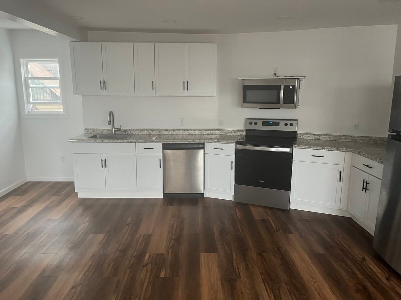 1714 Union St - Photo 5 of 10