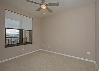 2299 S Michigan Ave #413 - Photo 4 of 17