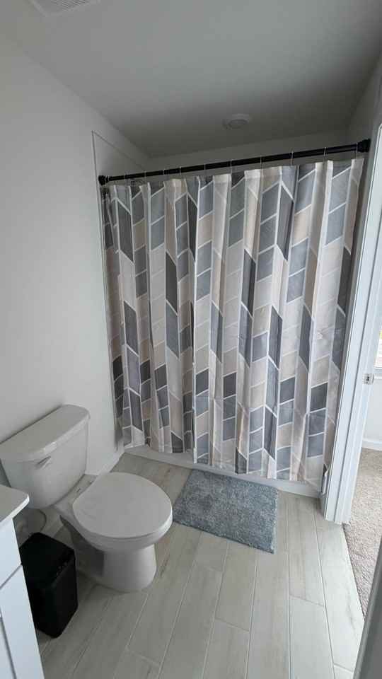 540 Salisbury Cir - Photo 4 of 7