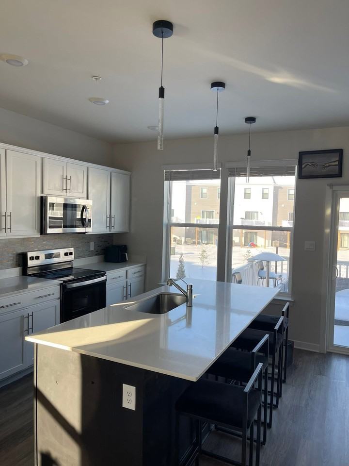 351 Soft Rush Ln - Photo 3 of 8