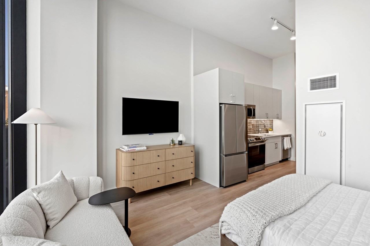 1151 W Van Buren St - Photo 3 of 13