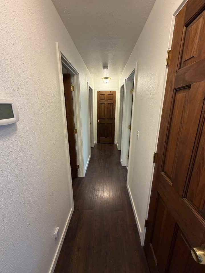 127 Goodall St - Photo 5 of 19