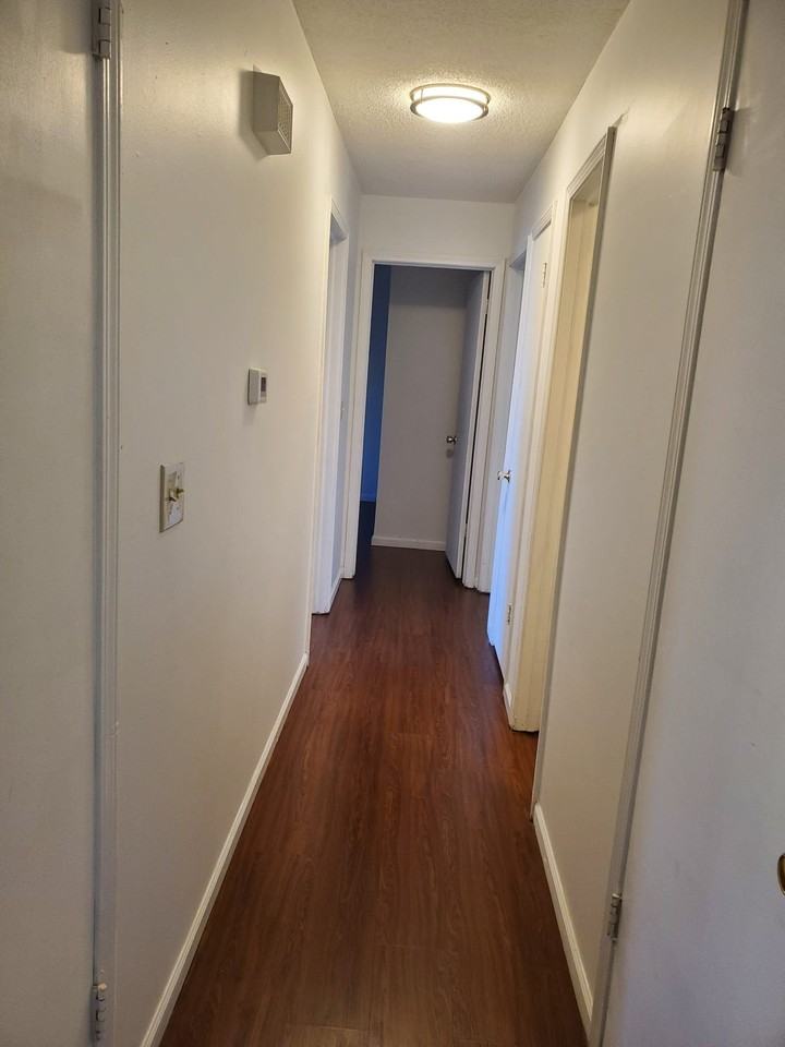 4820 England St - Photo 3 of 5