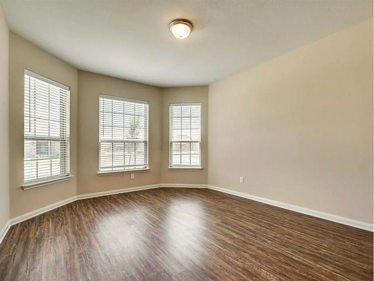 4017 Millau Ln - Photo 5 of 20