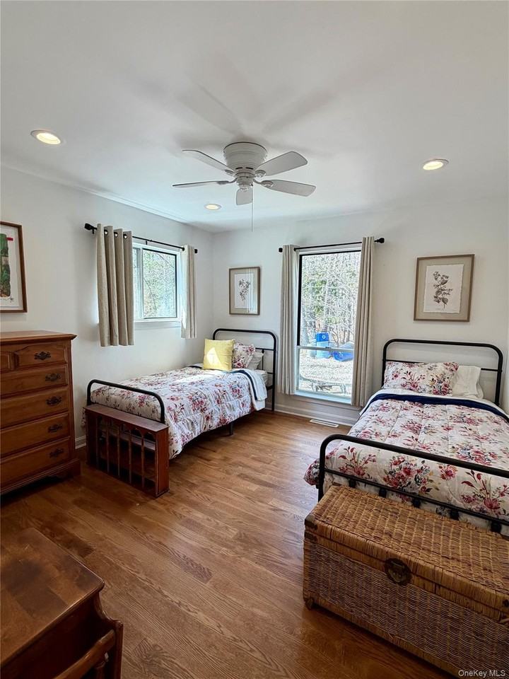 11 Michigan St - Photo 7 of 11