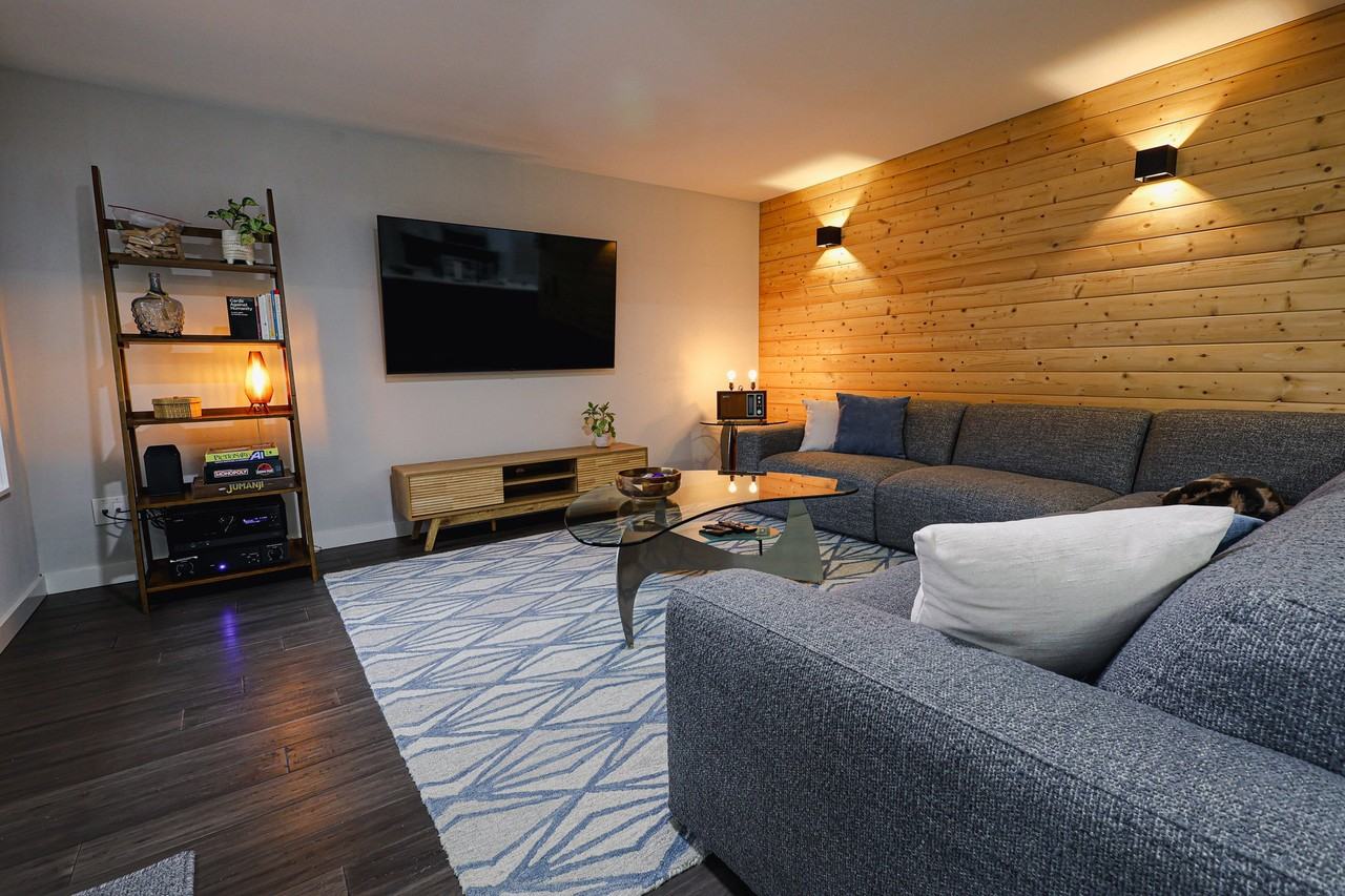 18912 46th Ave S - Photo 4 of 18