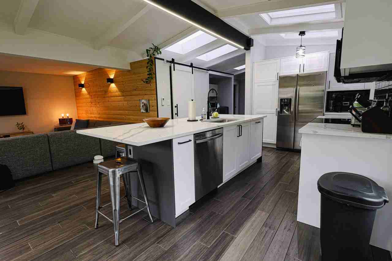 18912 46th Ave S - Photo 6 of 18