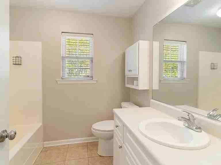 5229 Silabert Ave - Photo 2 of 12