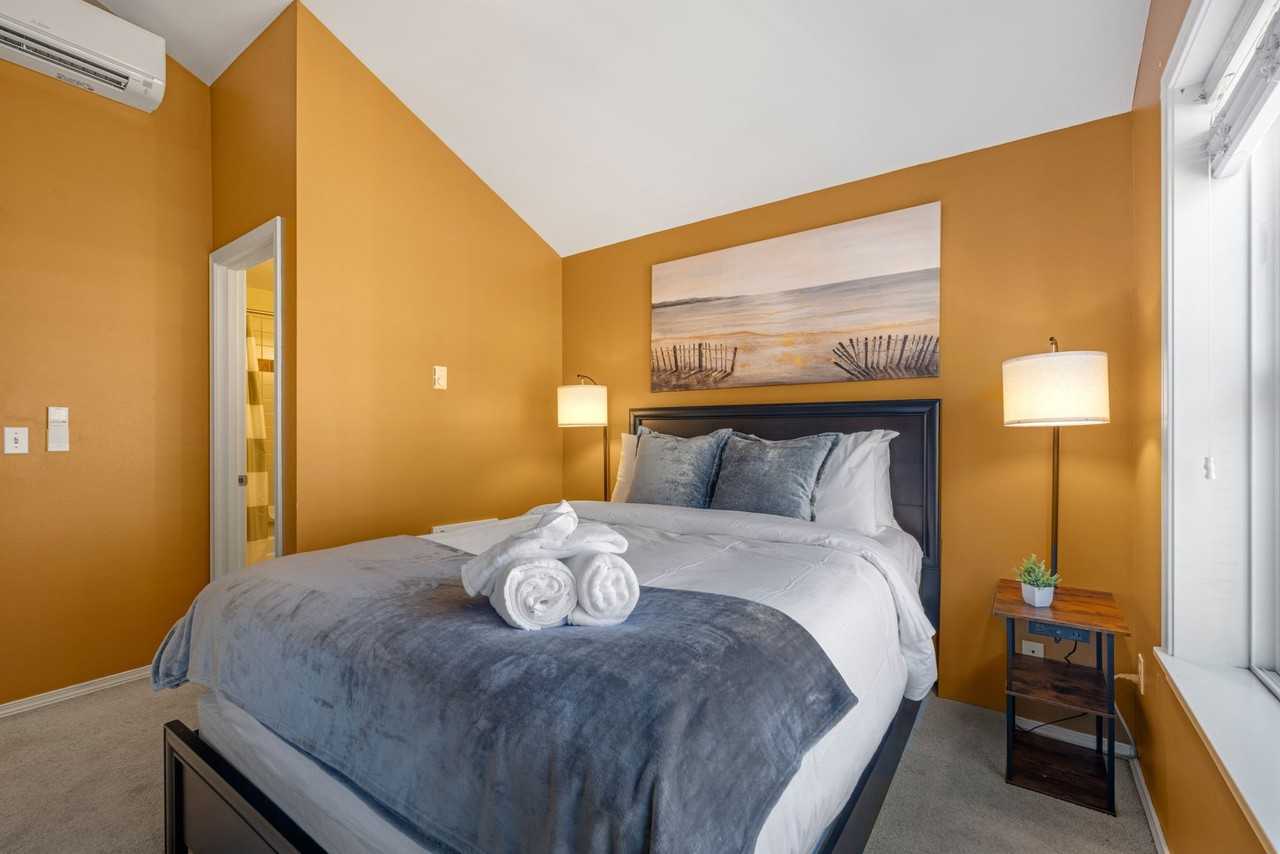 931 N 35th St #B - Photo 6 of 20