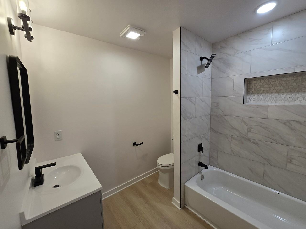 198 S Court St - Photo 6 of 21