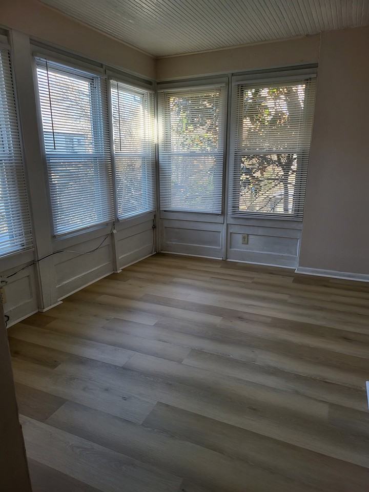 119 E Mount Airy Ave #4 - Photo 7 of 12