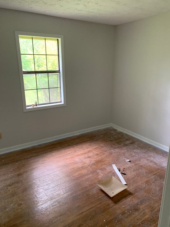 209 Shelby Dr - Photo 3 of 7