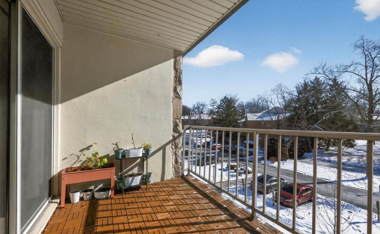 419 Drummers Ln - Photo 3 of 19