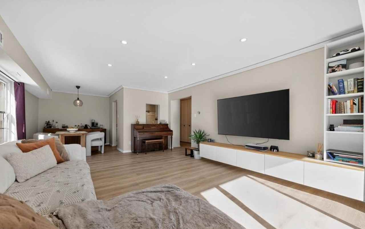 419 Drummers Ln - Photo 5 of 19