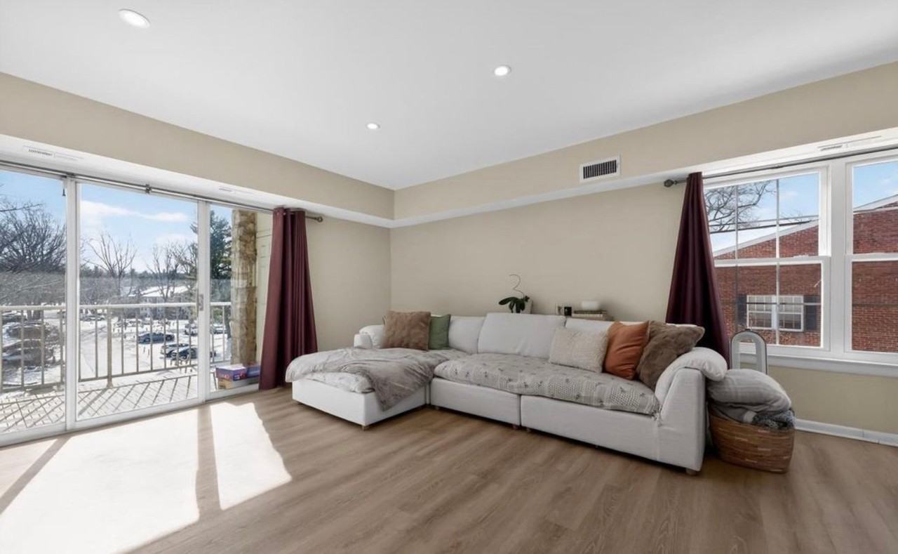 419 Drummers Ln - Photo 6 of 19