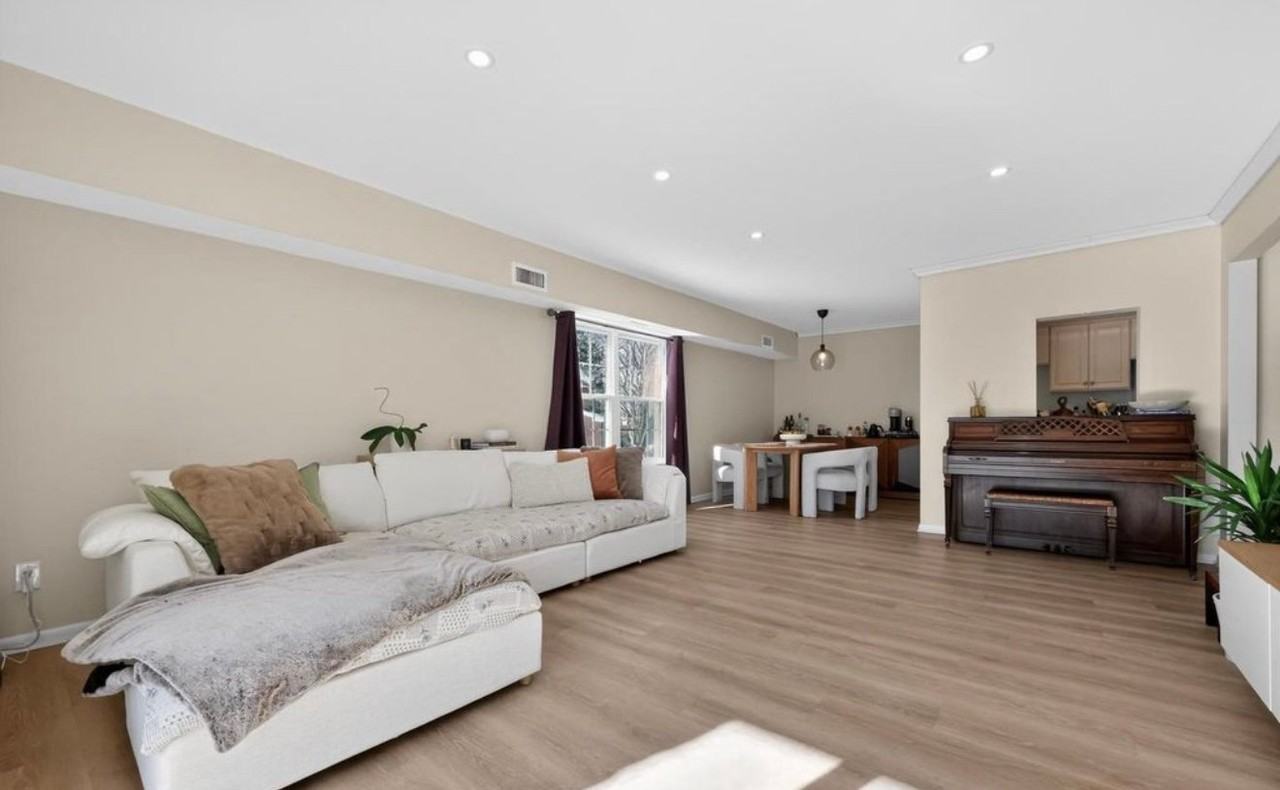 419 Drummers Ln - Photo 7 of 19