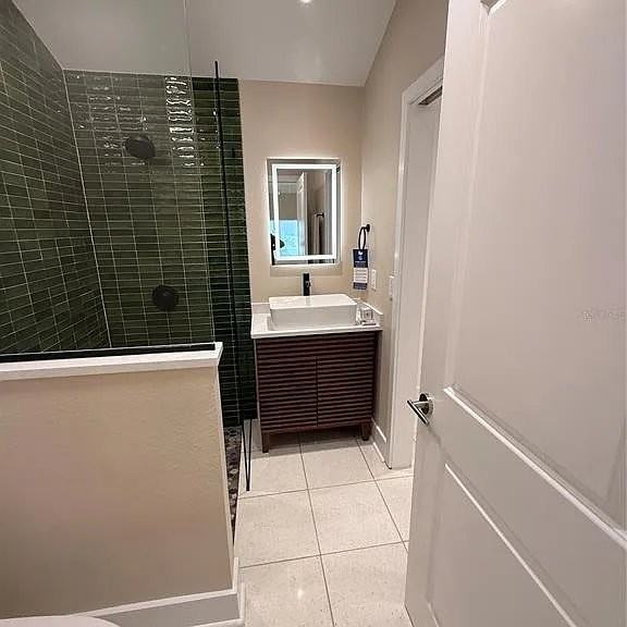 238 N Main St - Photo 3 of 9