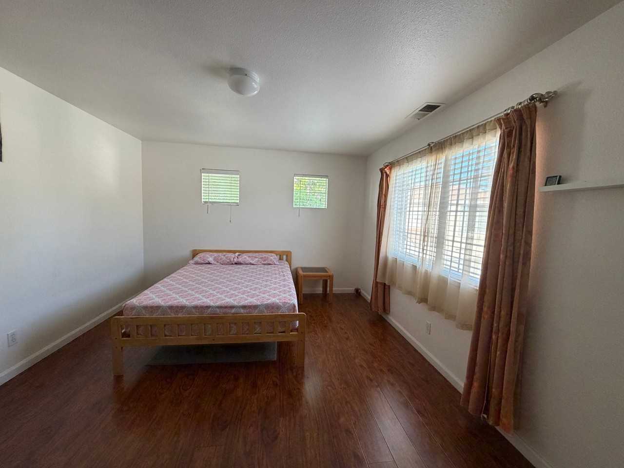 2229 Lenox Pl - Photo 5 of 11