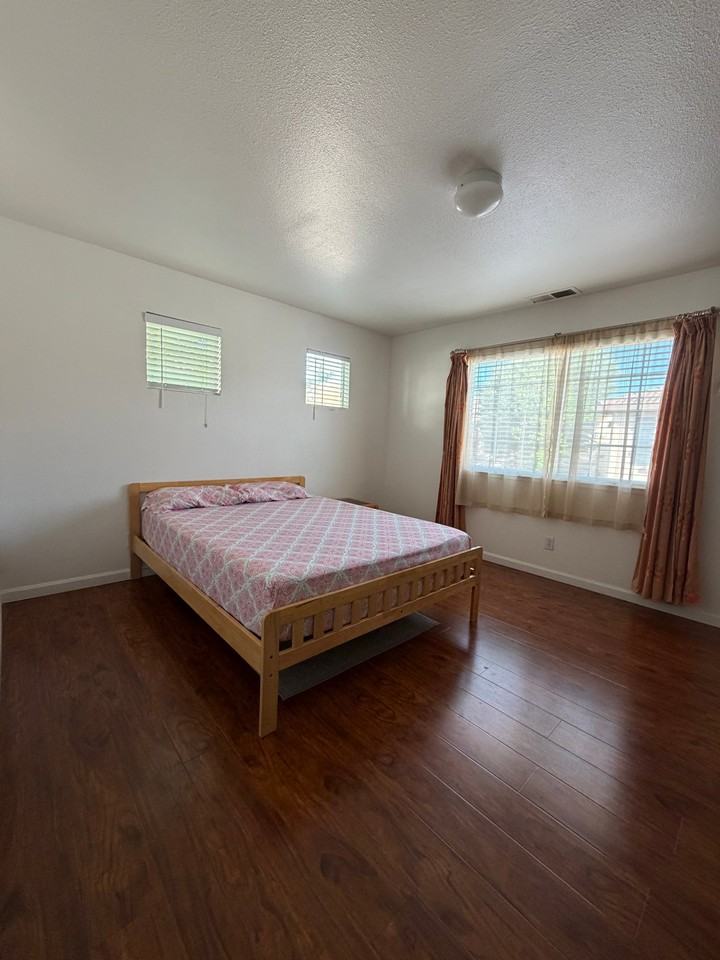 2229 Lenox Pl - Photo 7 of 11