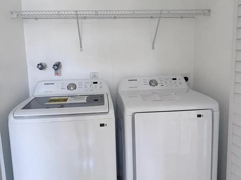 12237 Sw 210th St - Photo 2 of 19