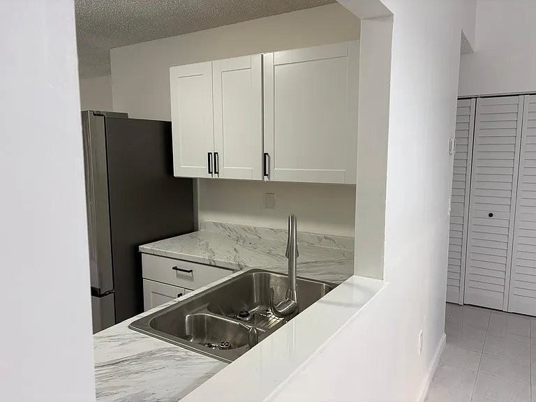 12237 Sw 210th St - Photo 6 of 19