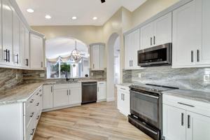 featured image of 6172 Oak Bluff Way