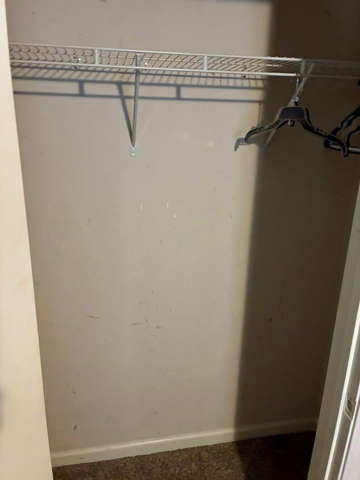 180 Pebble Brooke Ct #C - Photo 3 of 8